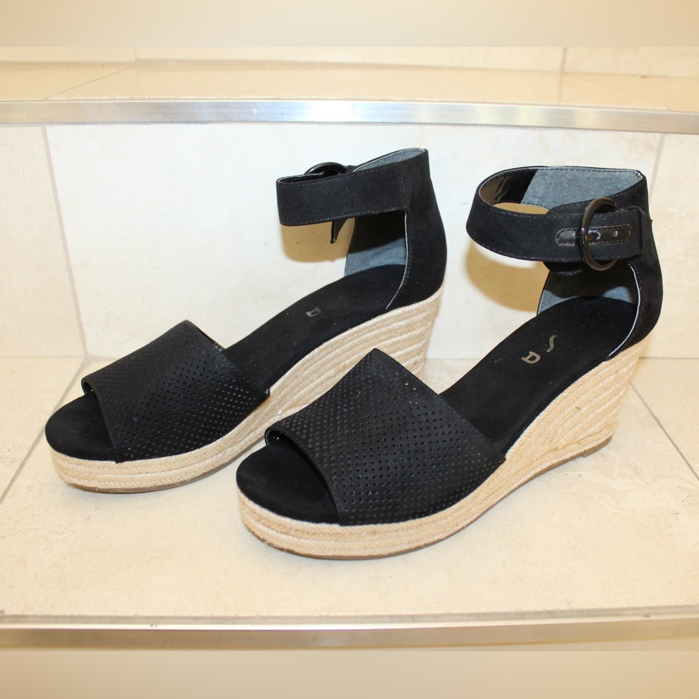 Unisa espadrille sandals (women’s 10) - Picture 3 of 9